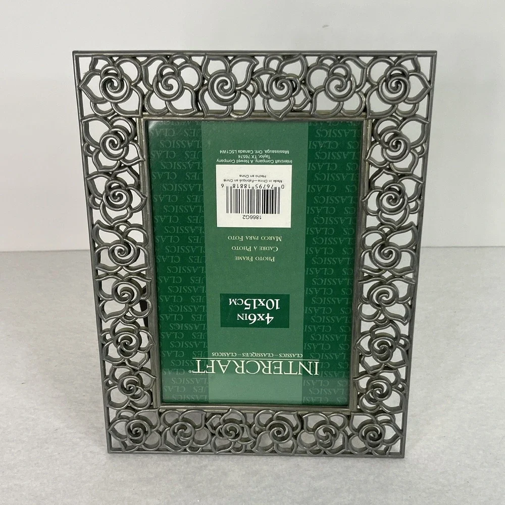 Intercraft Decorative Silvertone Floral Metal Cutout frame 4x6 With Glass